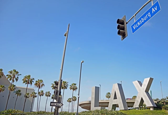 palms at los angeles international airport